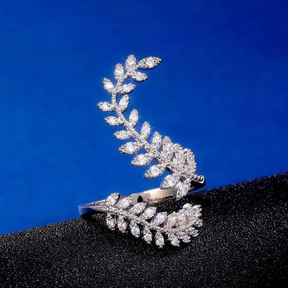 Gorgeous Leaf Adjustable Ring - S925 - Picture 2 of 4